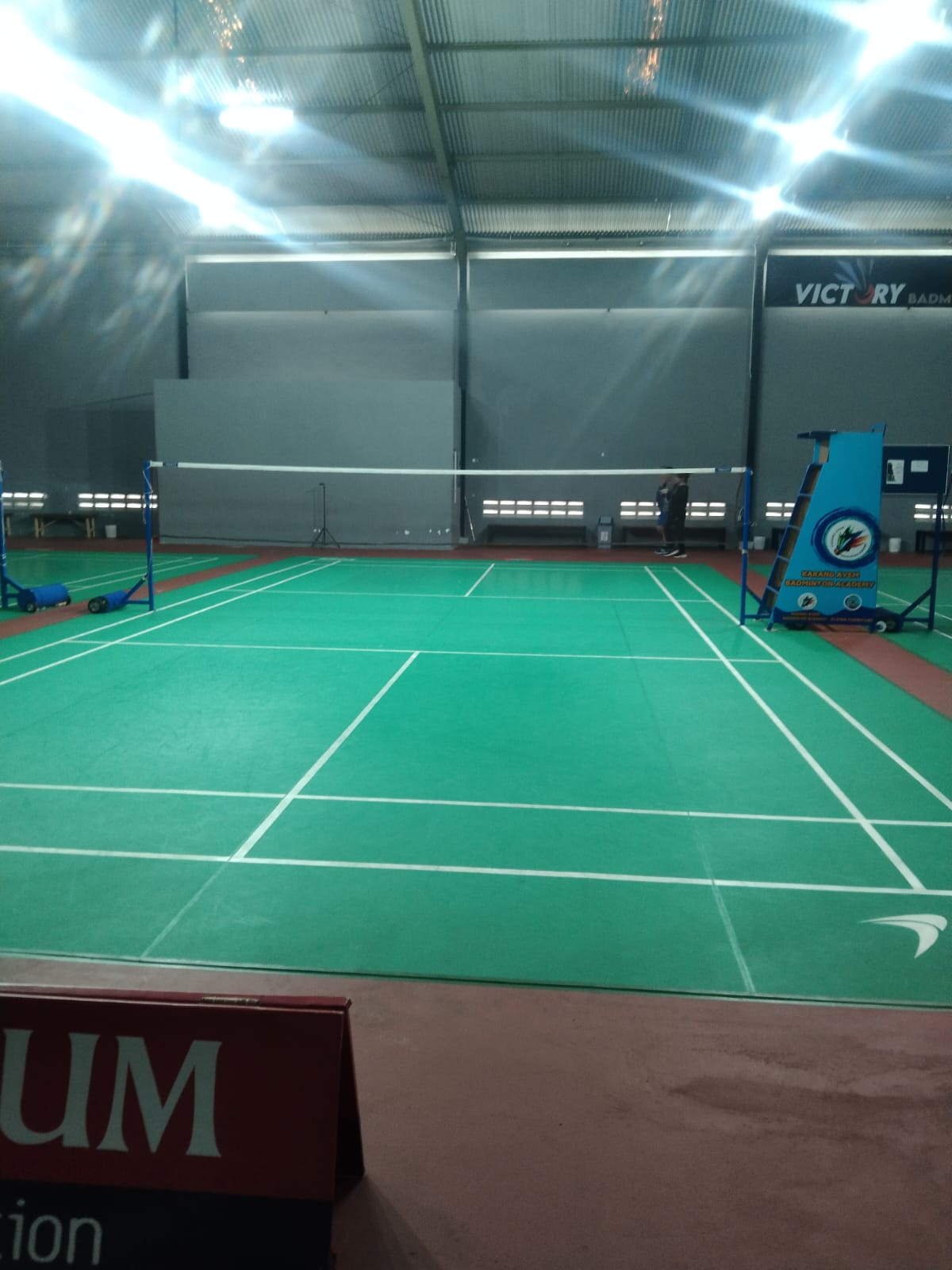 Badminton