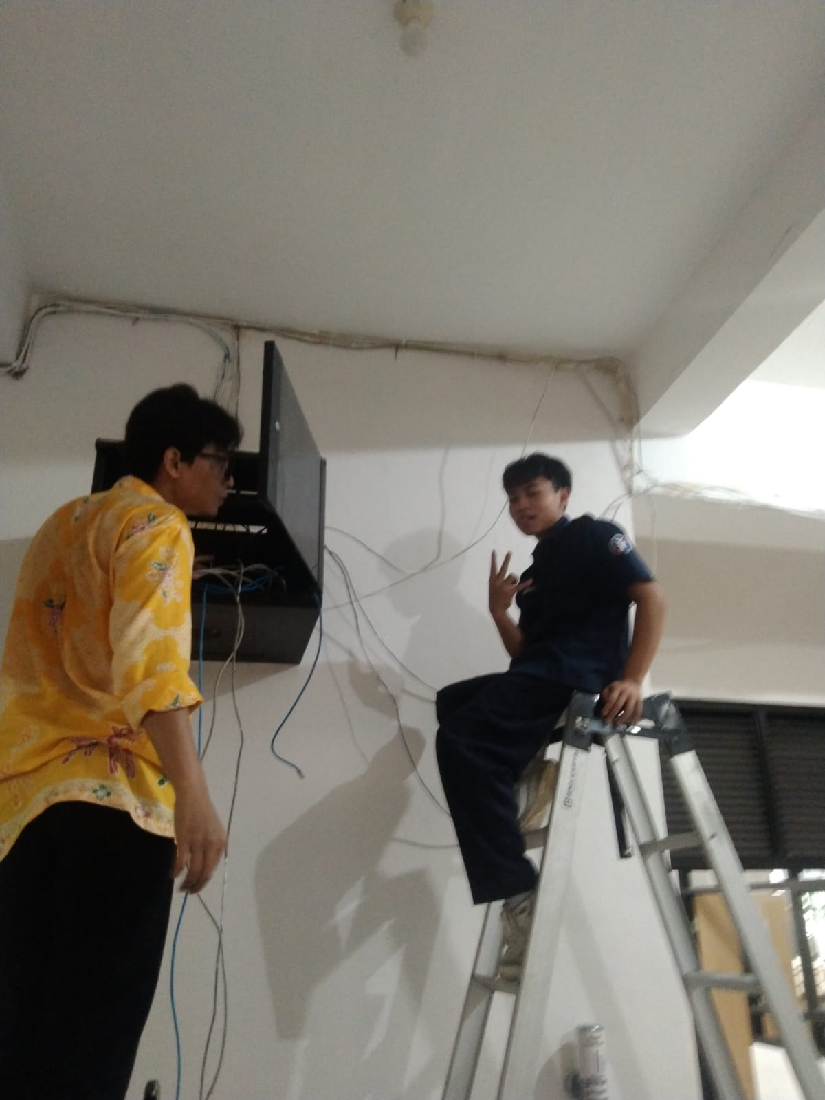 Penataan Kabel & Rack Server
